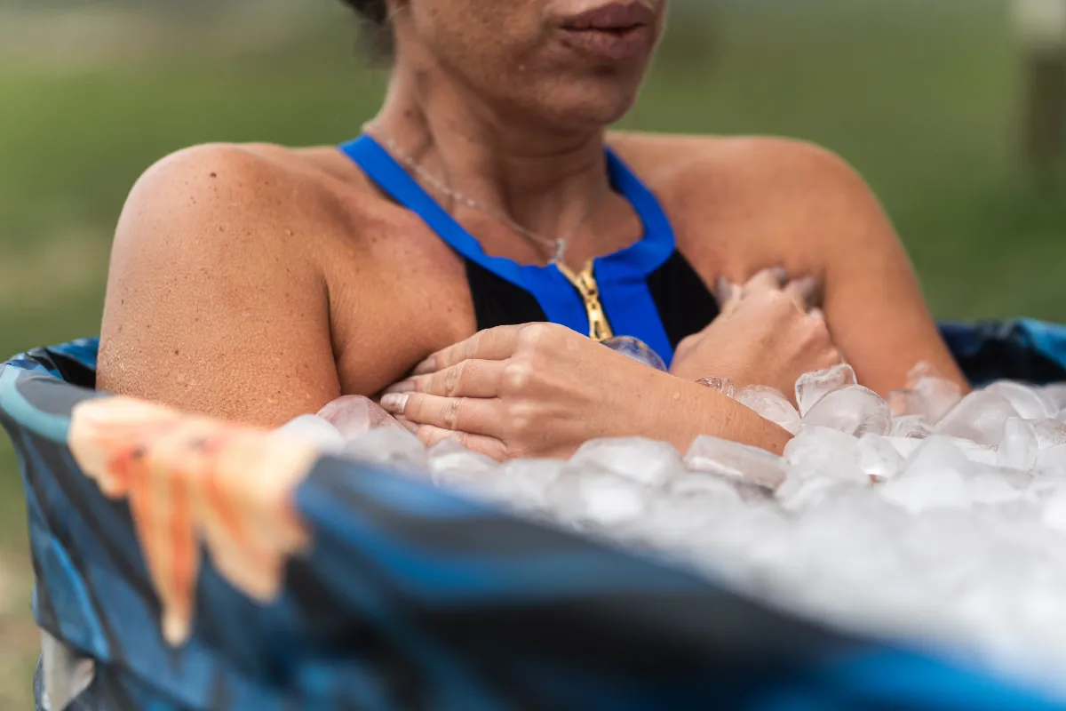 Bain glacé : fonctionnement, bienfaits et conseils pour débuter